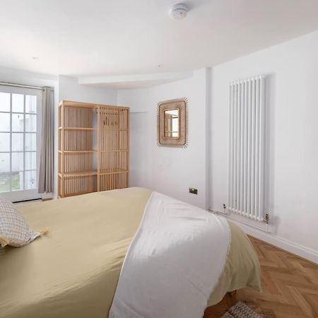 Spacious Apartment - 5 Minutes Walk To Bath Abbey Exterior foto
